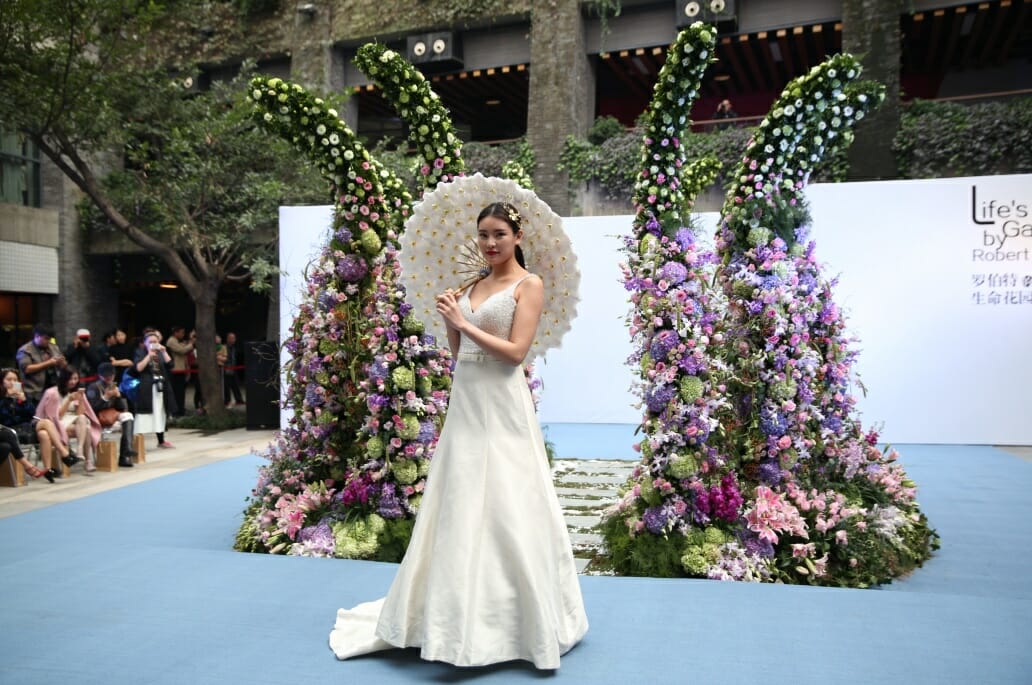 Bride umbrella and floral installation